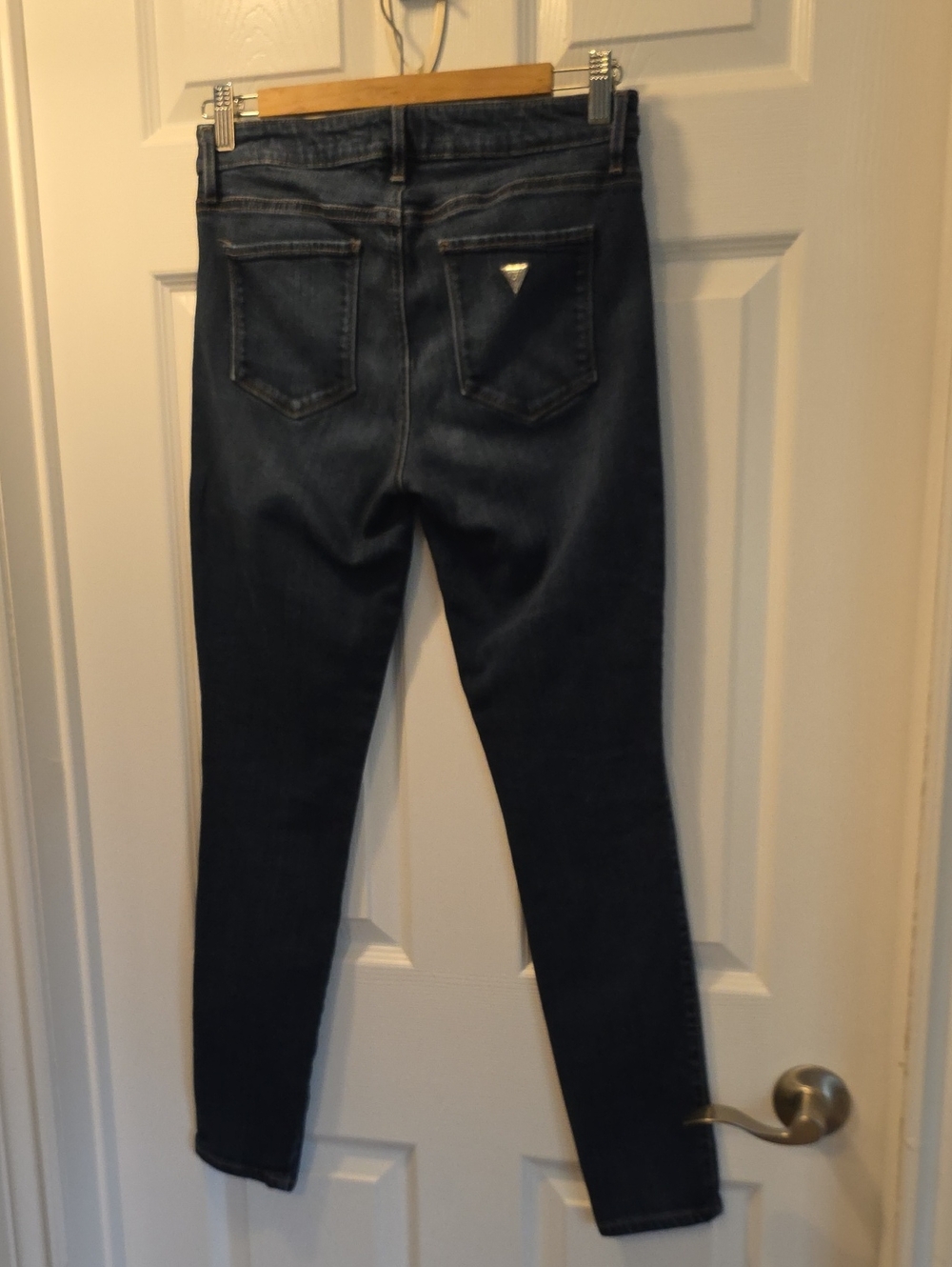 Guess Skinny Jeans in Dark Blue Denim